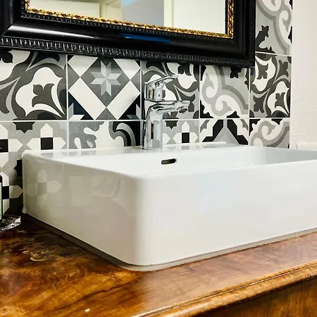 Im Weingewoelbe * Staufen im Breisgau